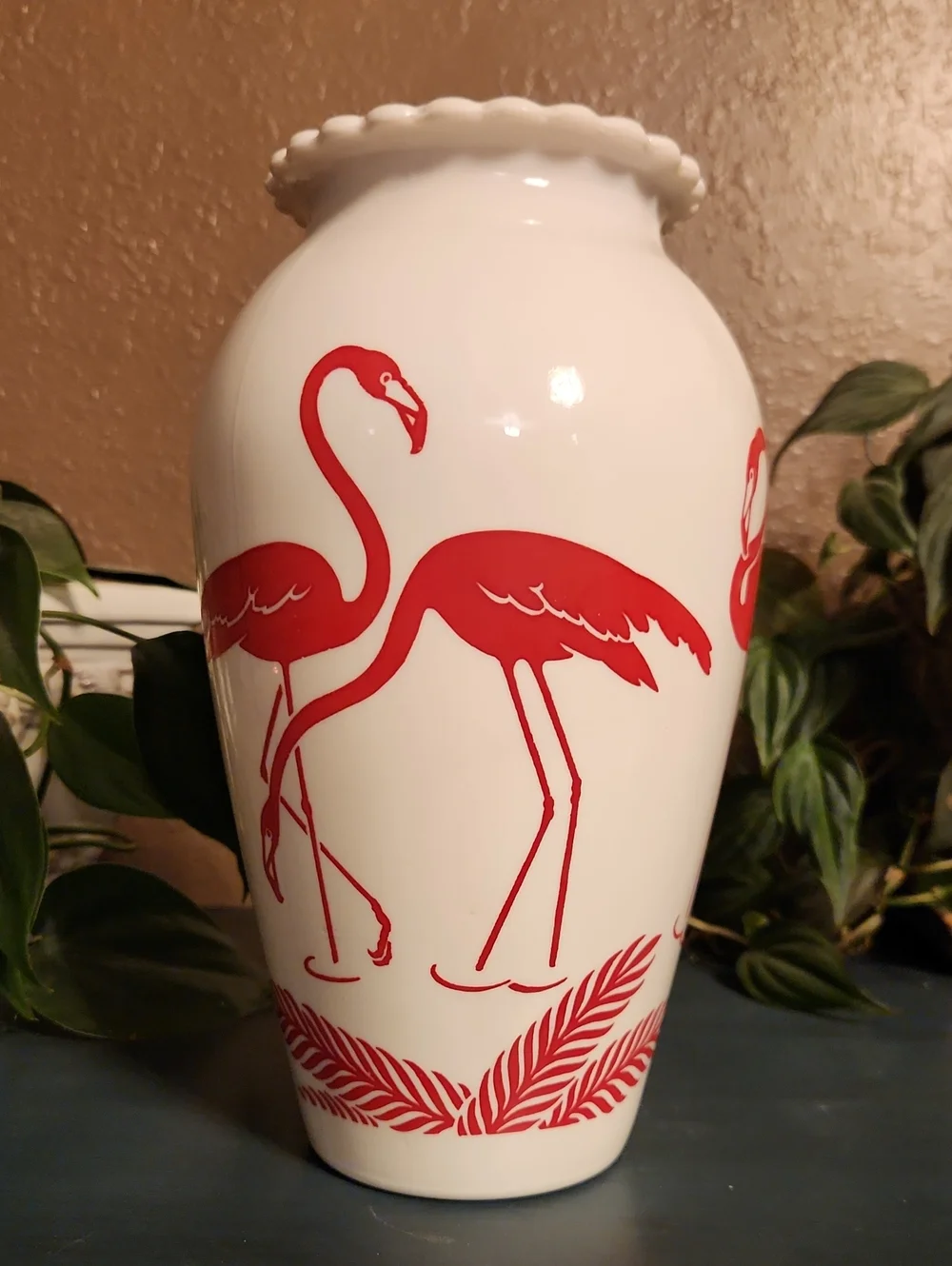 Anchor Hocking Vitrock Milk Glass Vase with Red Flamingo Motif LIKE NEW